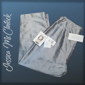 JESSICA McCLINTOCK Silver Silk Capris - Size 10